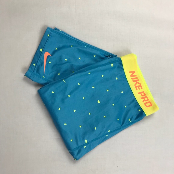 Nike Pro Capri dri-fit Blue and Yellow - Picture 3 of 7